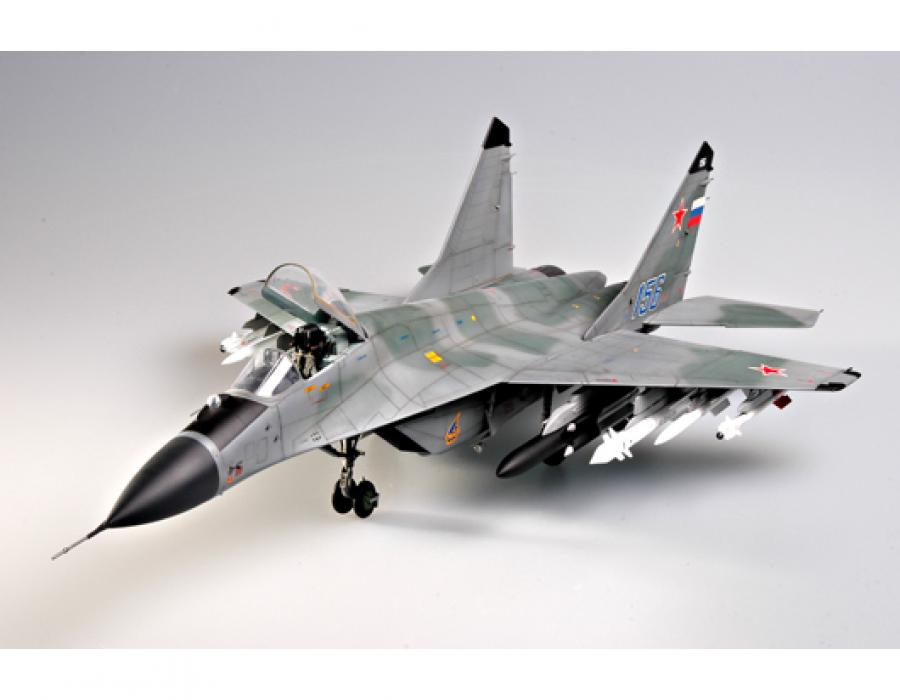 Trumpeter 1:32 Russian MiG 29M "Fulcrum" Fighter