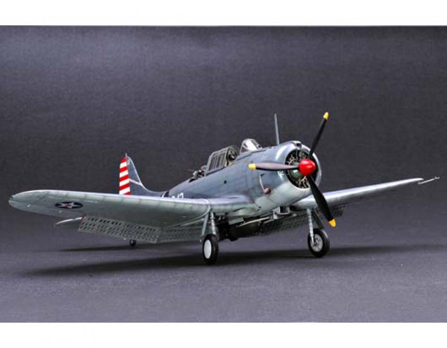 Trumpeter 1:32 SBD-3/4/A-24A Dauntless US Navy