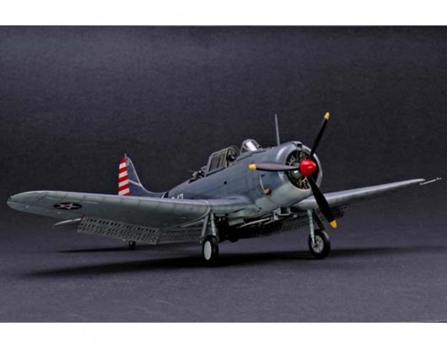 Trumpeter 1:32 SBD-3 Dauntless Midway US Navy