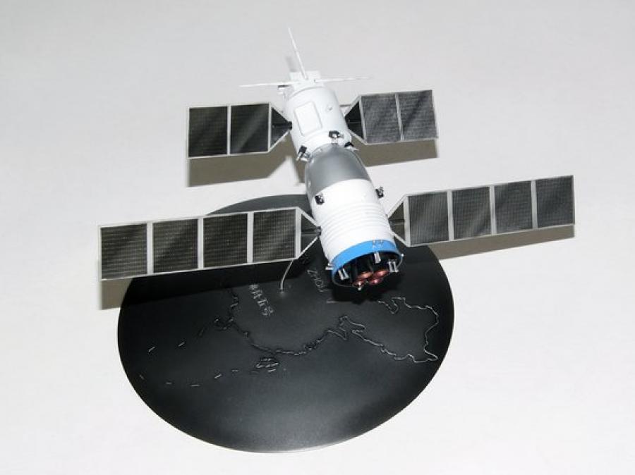 1:72 Chinese Shenzhou Spaceship
