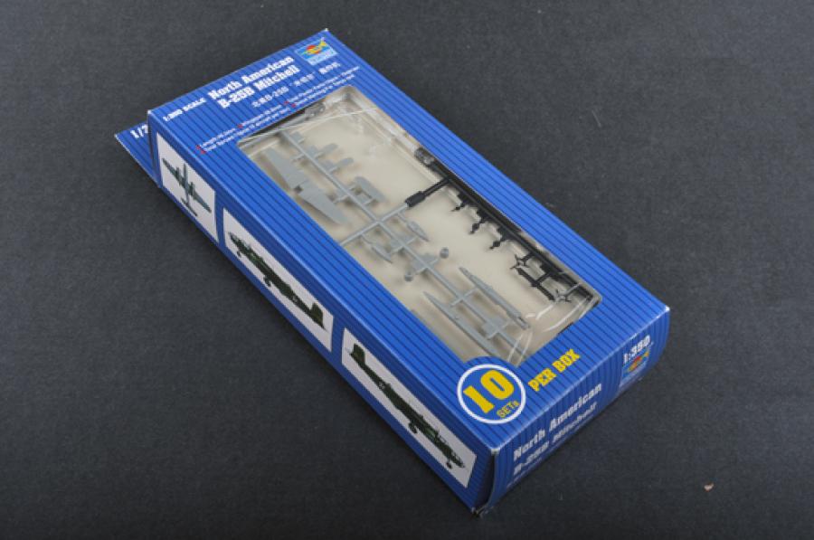 Trumpeter 1:350 B-25 B Mitchell (10pcs)