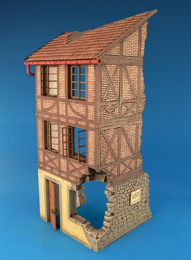1:35 NORMAN CITY BUILDING