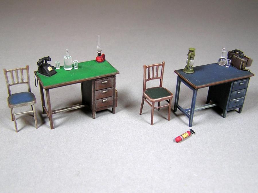 1:35 Office Furniture & Accessories