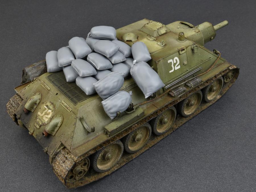 1:35 Hessian Bags