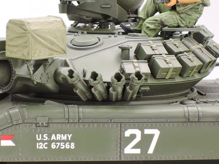 1/35 U.S. AIRBORNE TANK M551 SHERIDAN