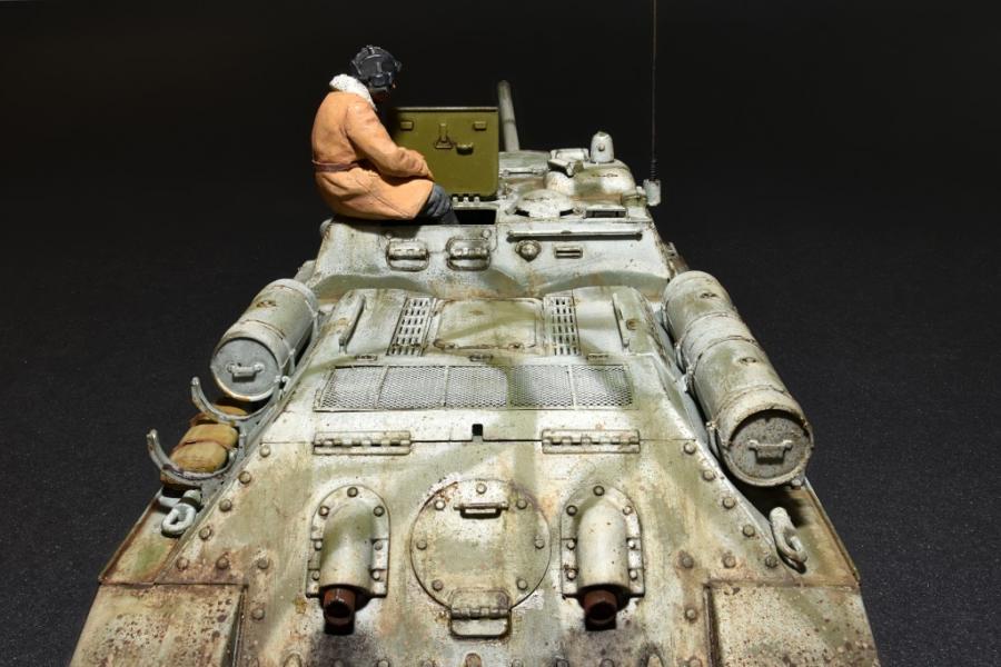 1:35 SU-85 Mod.1943 (Early) with crew