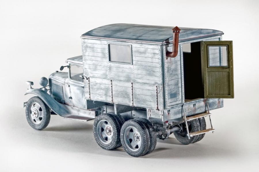 1:35 GAZ-AAA with Shelter