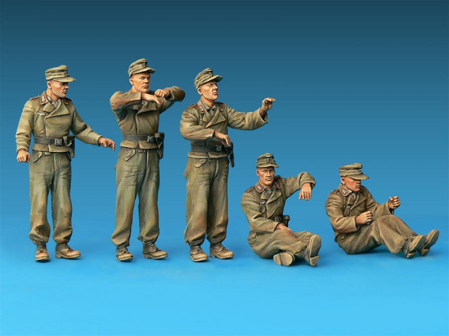 1:35 Jagdpanzer SU-85 (r) with Crew