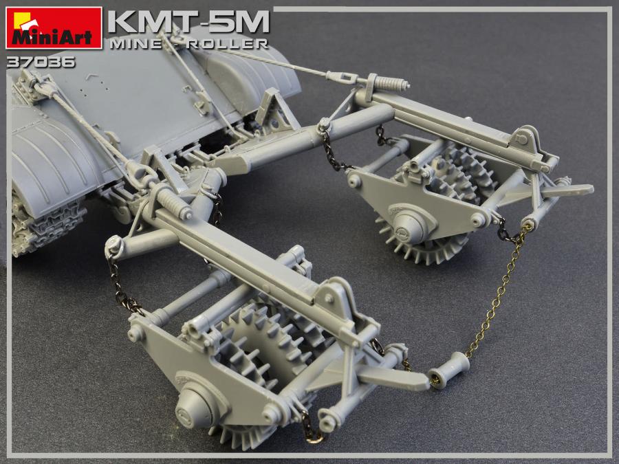 1:35 KMT-5M Mine-Roller