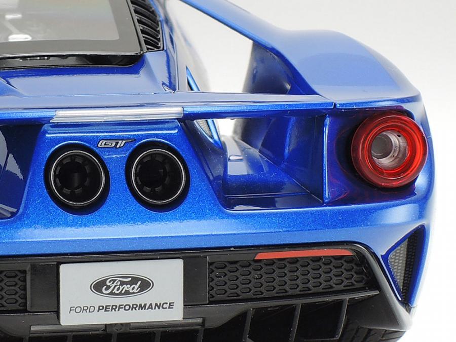 Tamiya 1/24 Ford GT pienoismalli