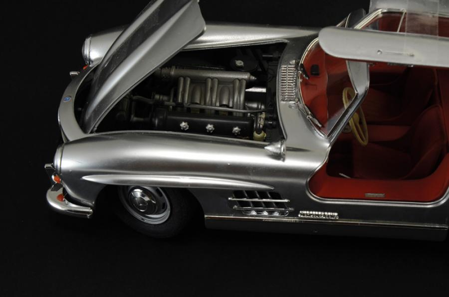 Italeri 1:16 MERCEDES-BENZ 300 SL GULLWING