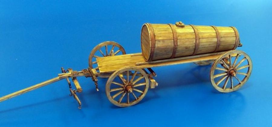 1:35 Hay wagon with wooden tank