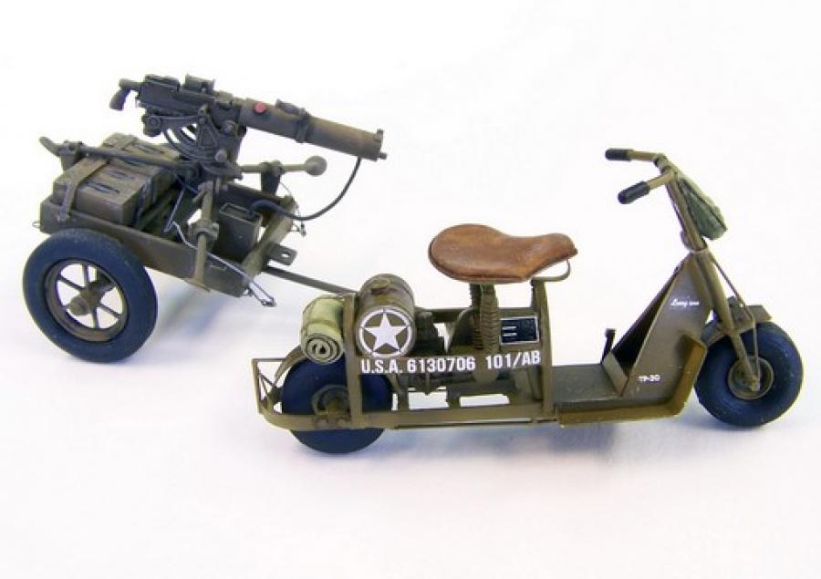 1:35 U.S. airborne scooter with machine gun
