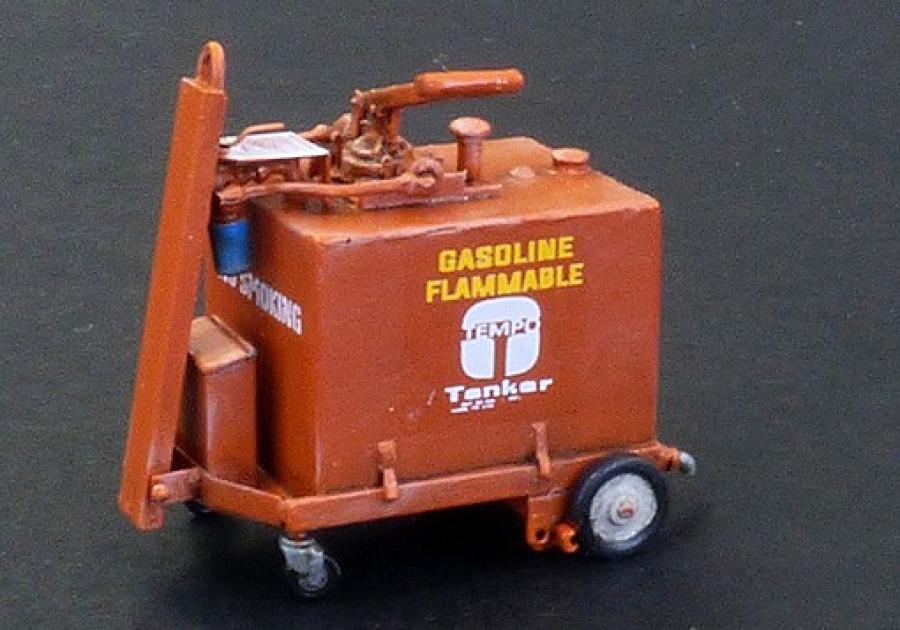 1:48 100 gallon fuel cart