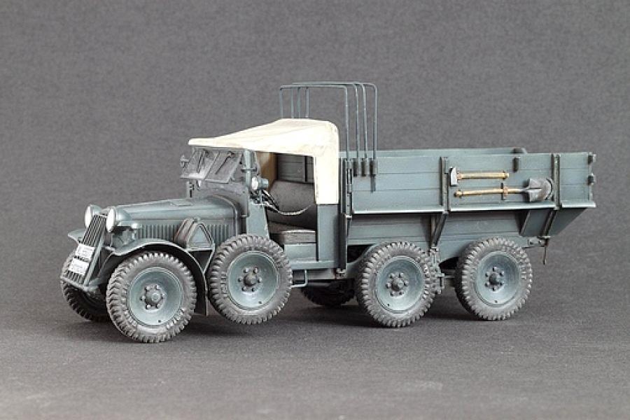 1:35 Steyr 640