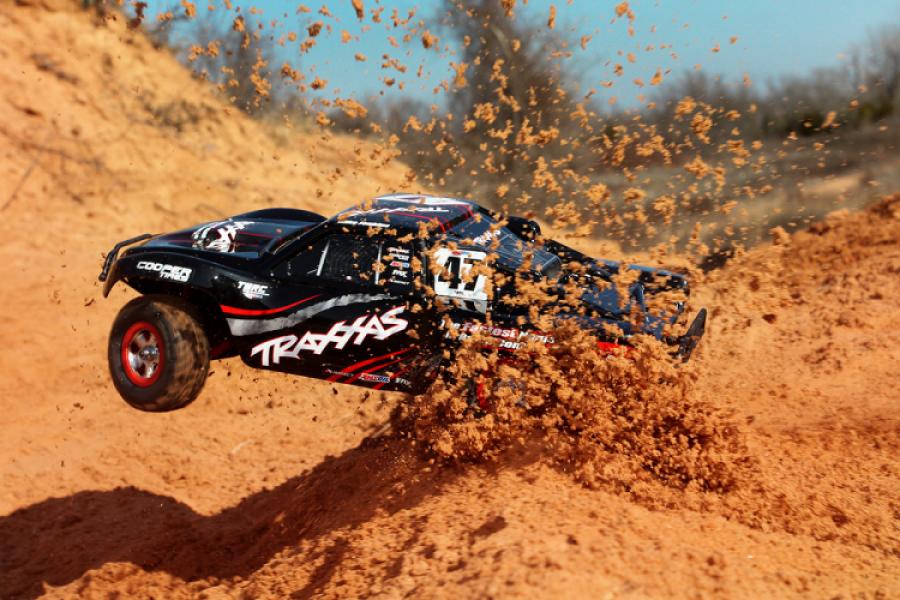 Traxxas Slash 4x4 1/16 RTR TQ Black - With Batt/Charger TRX70054-1-BLK