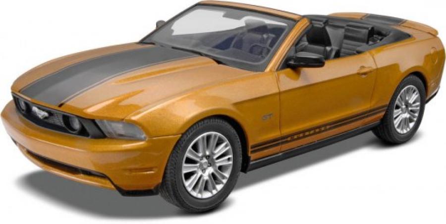 Revell 1:25 2010 Mustang Convertible (Snap kit)