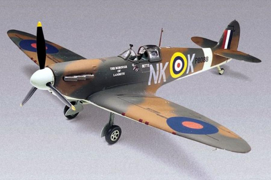Revell 1:48 Spitfire Mk-II (11/98)
