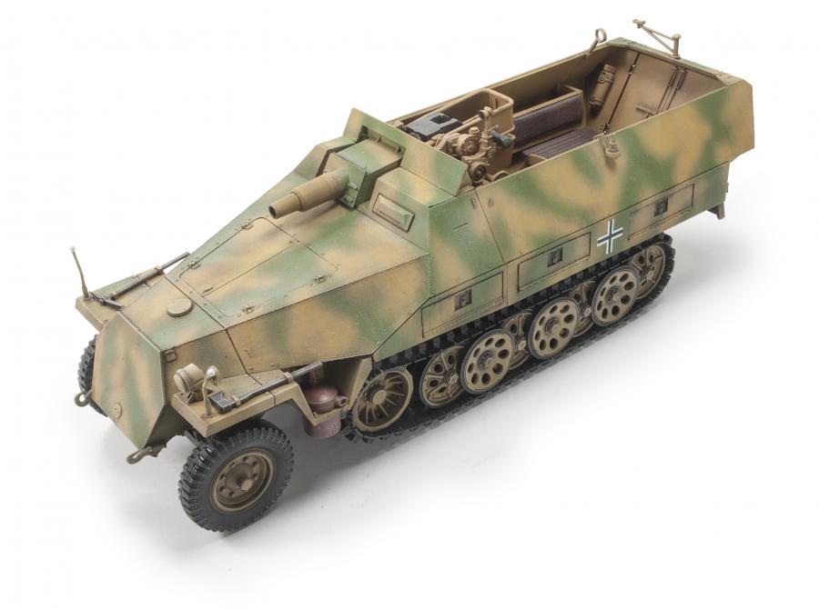 1/35 Stummel Sd.Kfz.251/9 Ausf.D