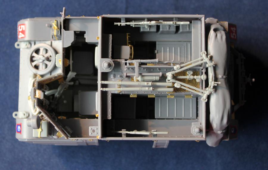 1:35 Universal Carrier Mk.II (full interior)
