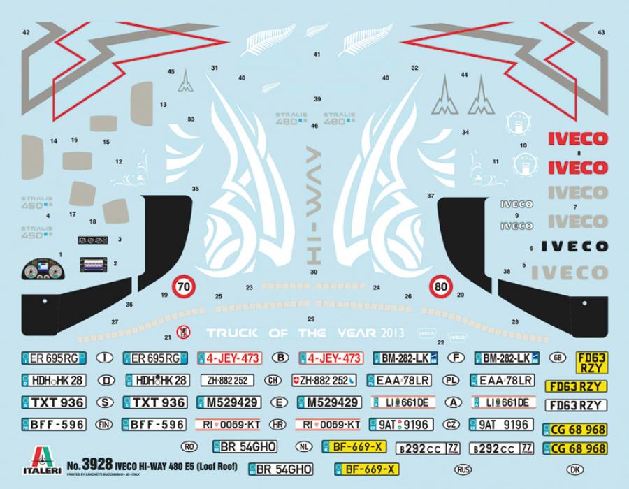 Italeri 1/24 IVECO HI-WAY 480 E5 (LOW ROOF)