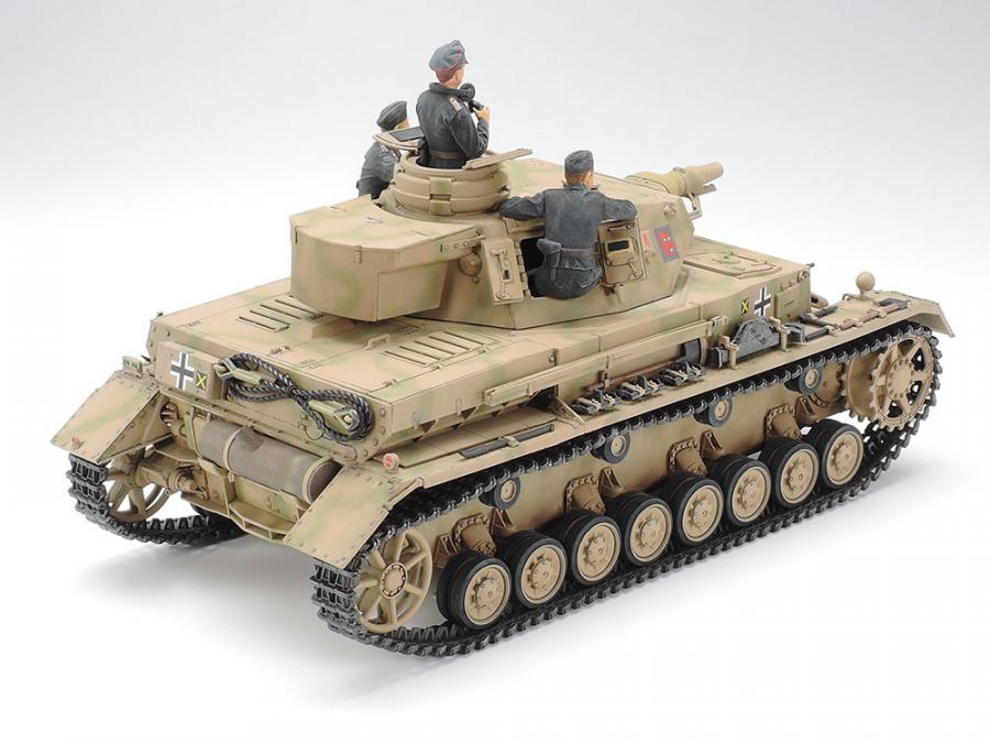 Tamiya 1/35 German Panzer IV Ausf. F pienoismalli