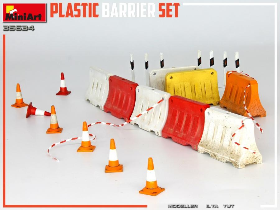 1:35 Plastic Barrier Set
