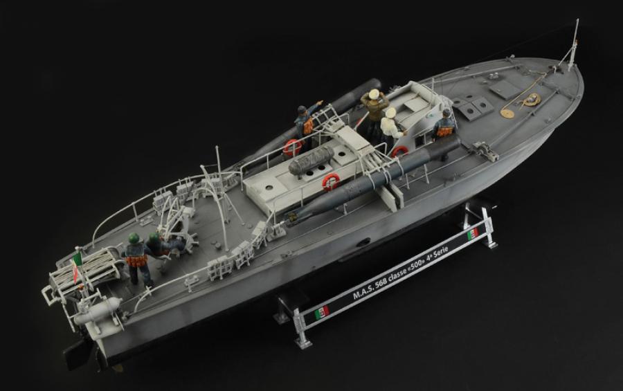 Italeri 1/35 M.A.S. 568 4A SERIE WITH CREW