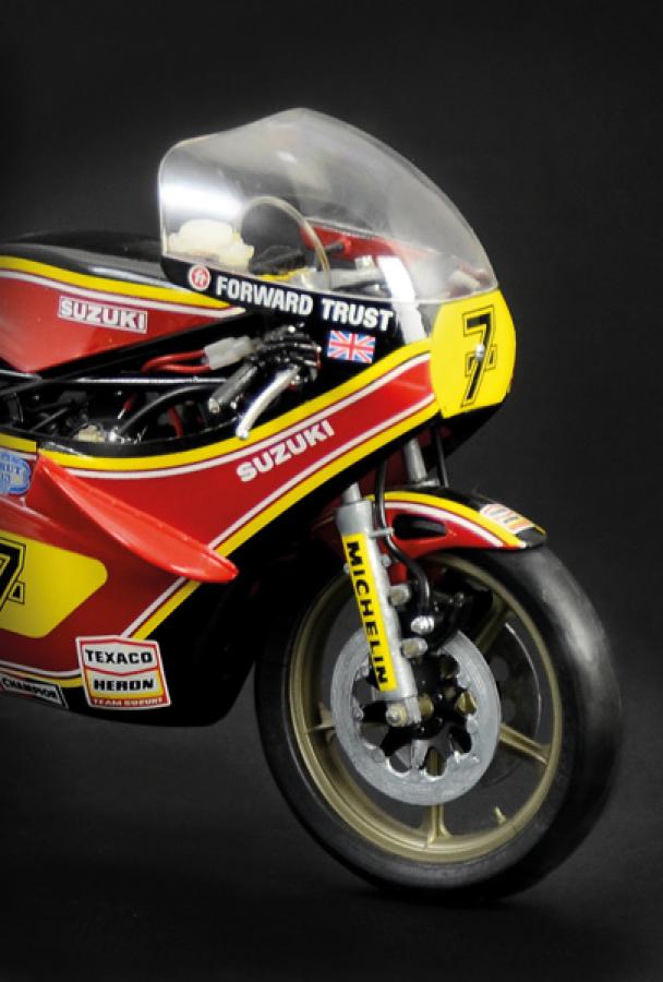 1:9 SUZUKI RG 500 XR27 1978 TEAM HERON