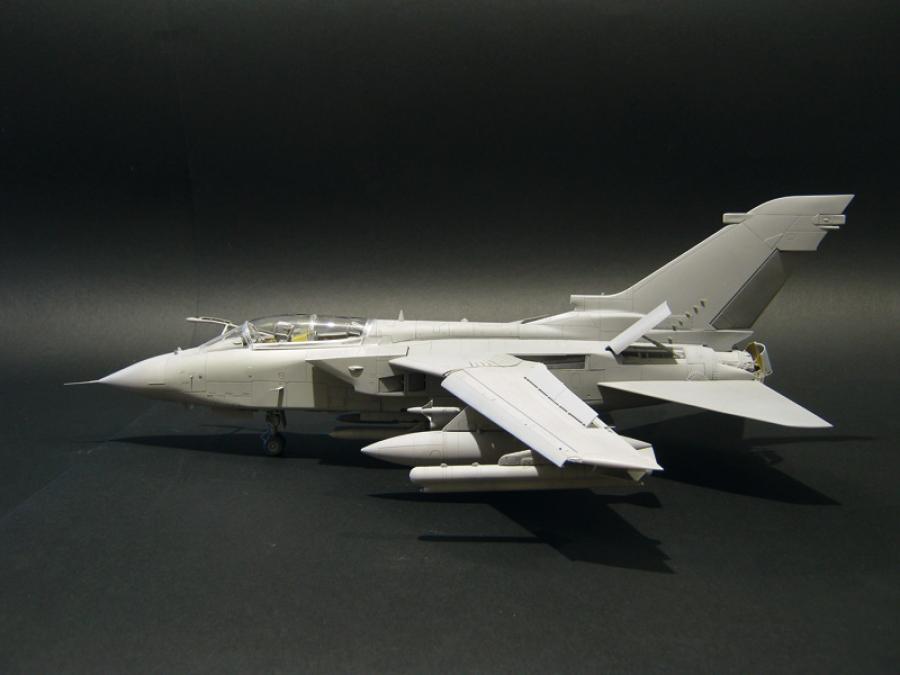 1:32 TORNADO ECR