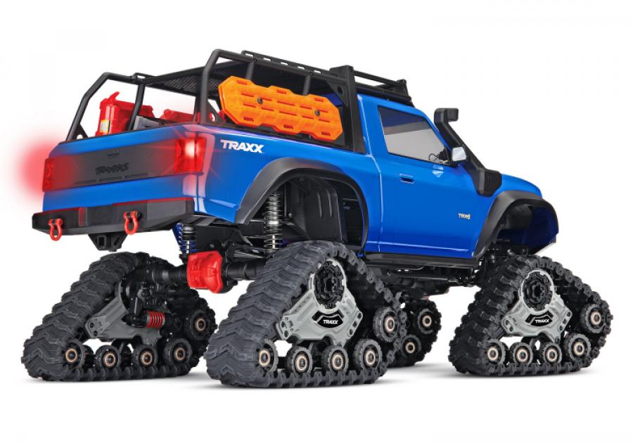 Traxxas TRX-4 Crawler TRAXX-telaketjuilla ilman akkua ja laturia TRX82034-4