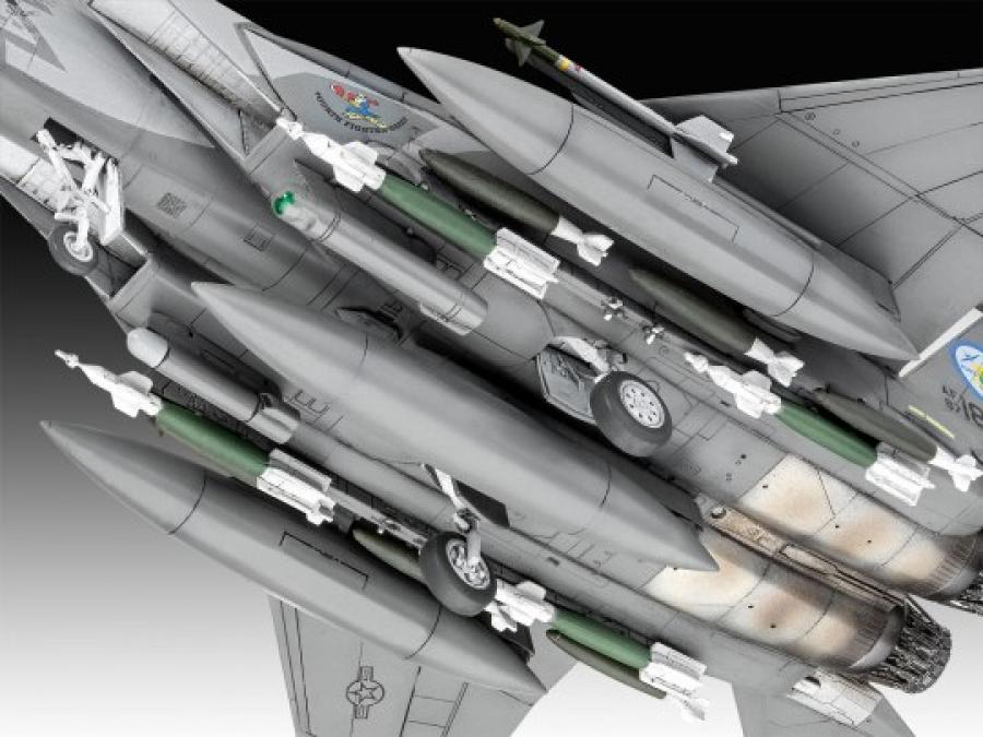 1/72 Model Set F-15E Strike Eagle