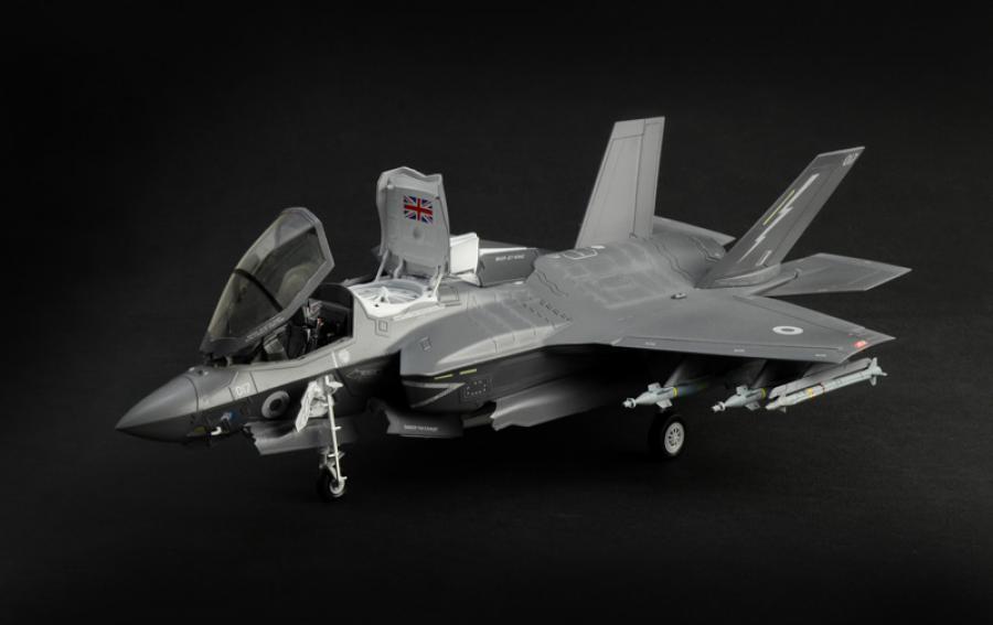 Italeri 1:48 F-35B Lightning II