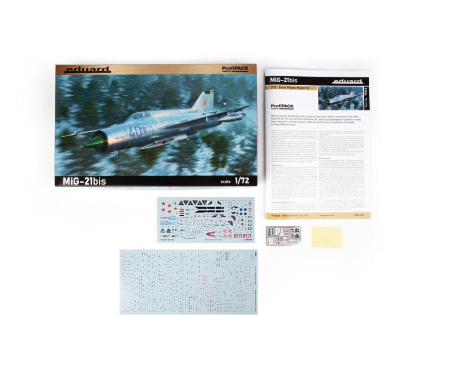 Eduard 1/72 MiG-21bis Profipack edition