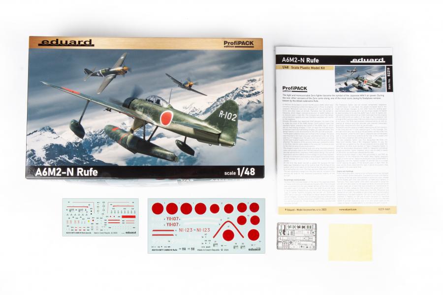 Eduard 1/48 A6M2-N Rufe, Profipack