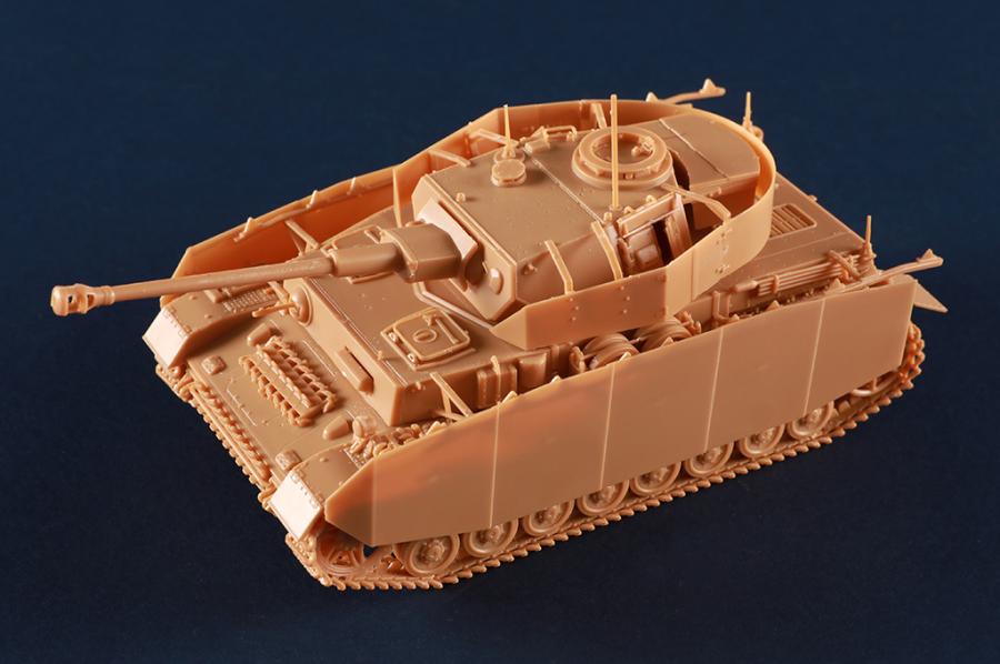Hobbyboss 1/48 German Pzkpfw IV Ausf.J Medium Tank