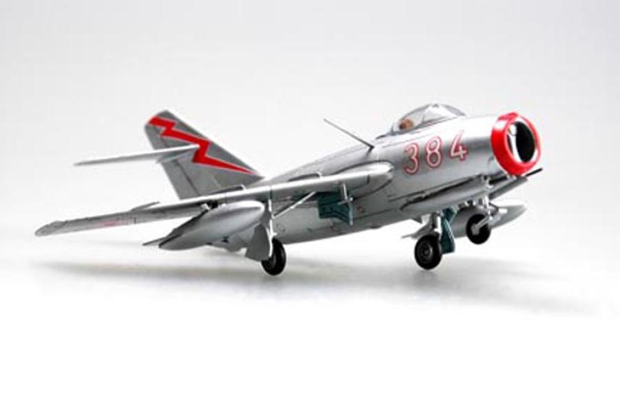 Hobbyboss 1:72 MiG-15bis Fagot