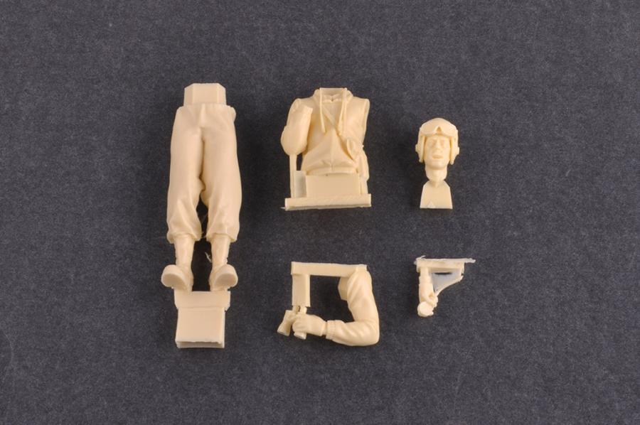 I Love Kit 1/16 M4A3E8 Medium Tank - Early