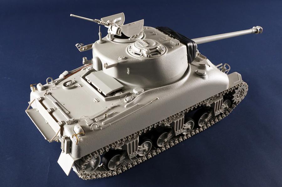 Ilovekit 1/16 M4A1(76)W Medium Tank
