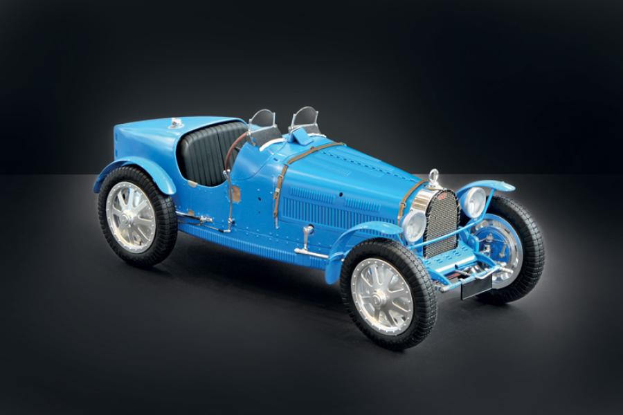 Italeri 1:12 Bugatti 35B Roadster