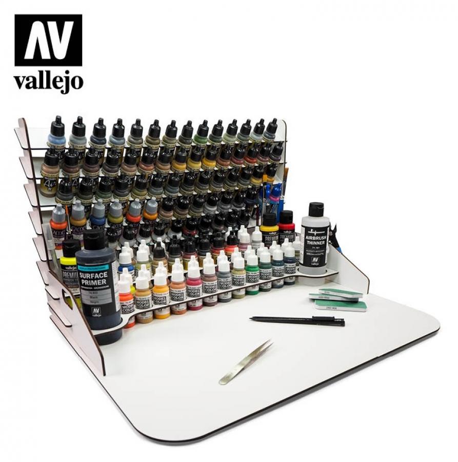 Paint display&work station w. vertical storage 