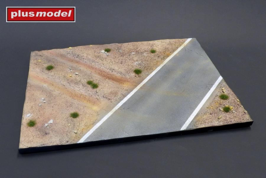 Plusmodel 1/35 Display base - Country road