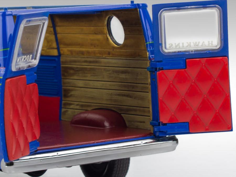 Revell 1/25 GMC WSQK Squawk Van "Stranger Things"