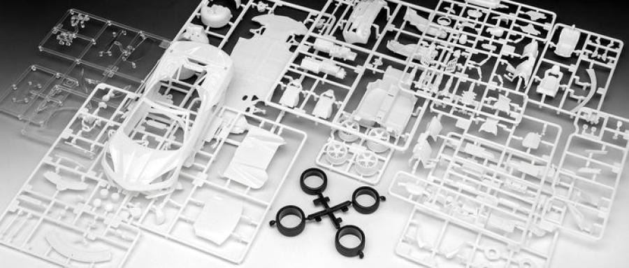 Revell 1/25 Chevrolet Corvette C8 Cabriolet '22