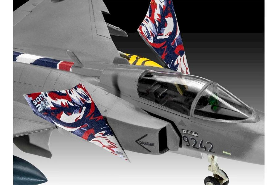 Revell 1/72 Saab JAS-39C Gripen