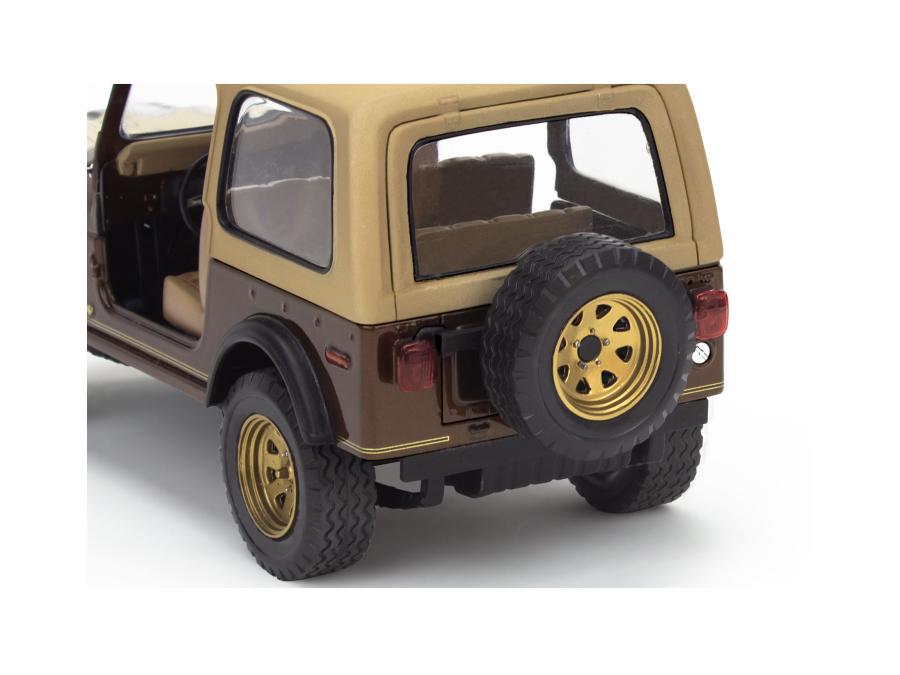 Revell 1/24 Jeep CJ-7