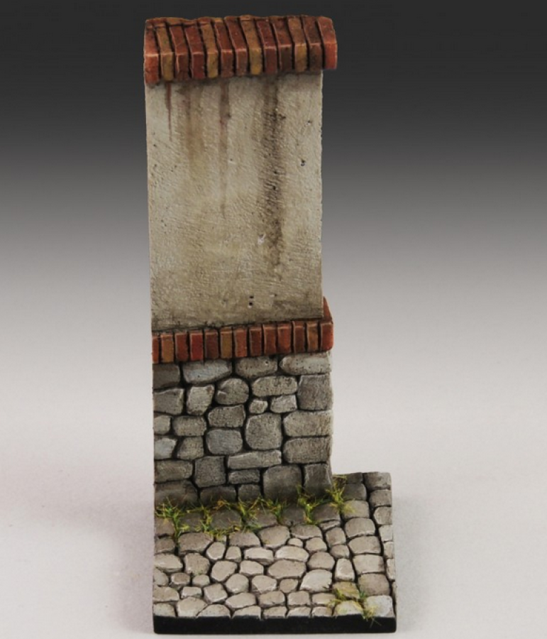 Royal Model 1/35 Base with wall (3,5x3,5cm)