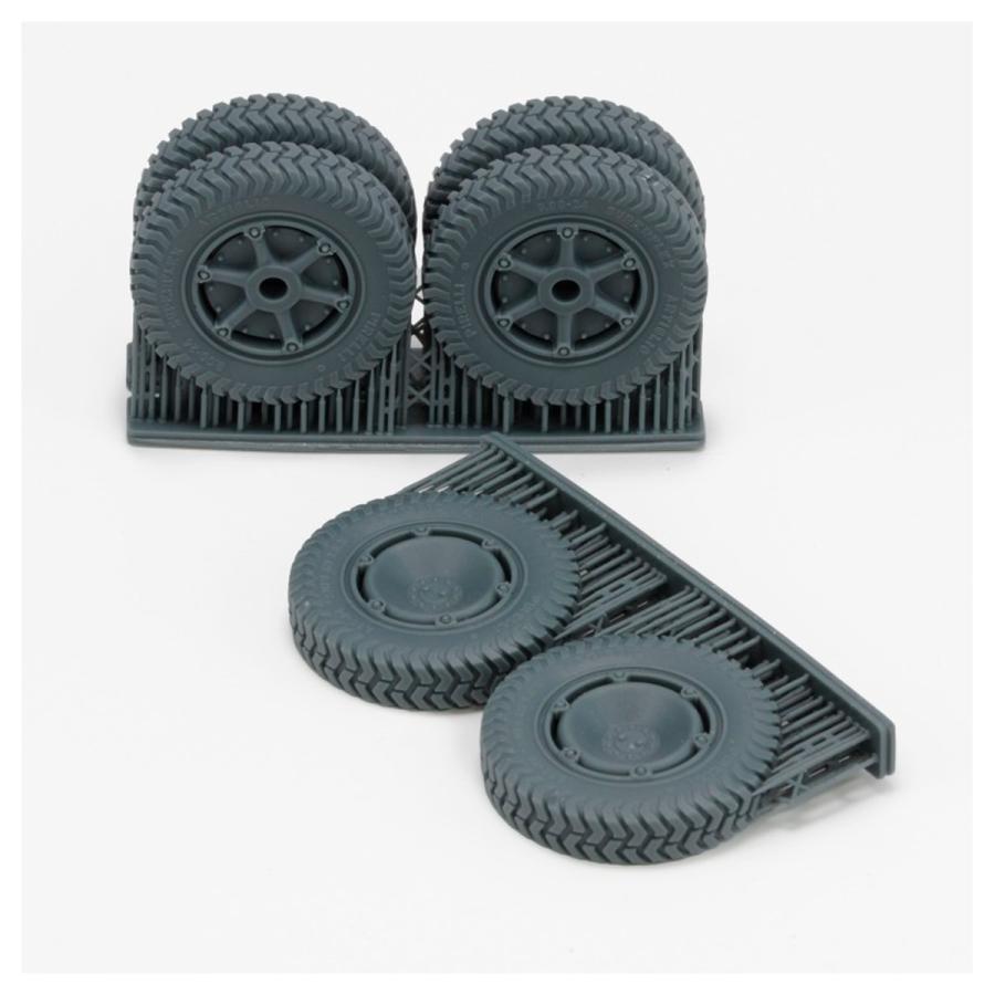 Royalmodel 1/35 Autoblinda AB41 "Artiglio" wheels set