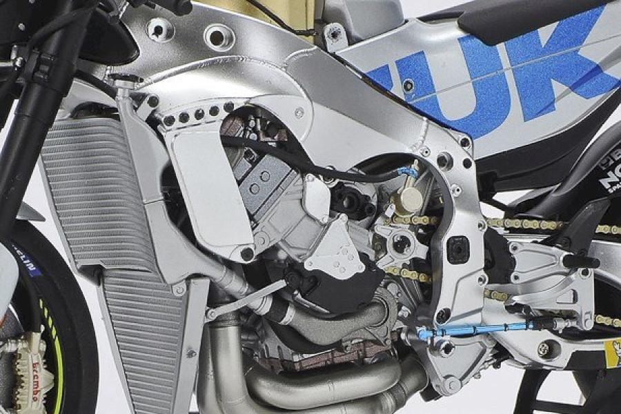 Tamiya 1/12 Team Suzuki ECSTAR GSX-RR '20 pienoismalli