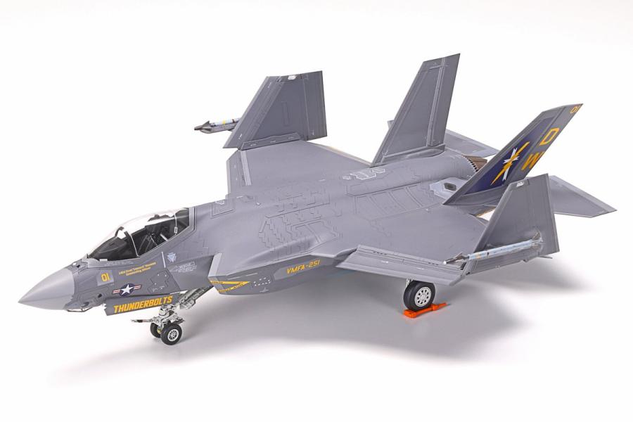 Tamiya 1/72 Lockheed Martin F-35C Lightning II